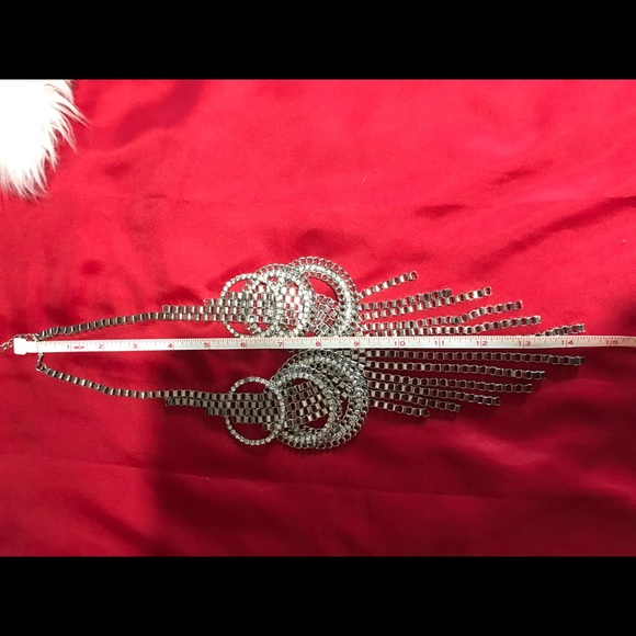 “NWOT” GORGEOUS SILVER-RHINESTONE NECKLACE - Picture 5 of 5